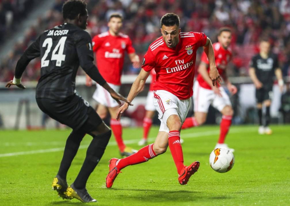 开云登录入口-包含国际比赛日欧冠传出新动向，尼斯强势反弹，管理层表态——质疑声仍在，轮换策略成焦点的词条