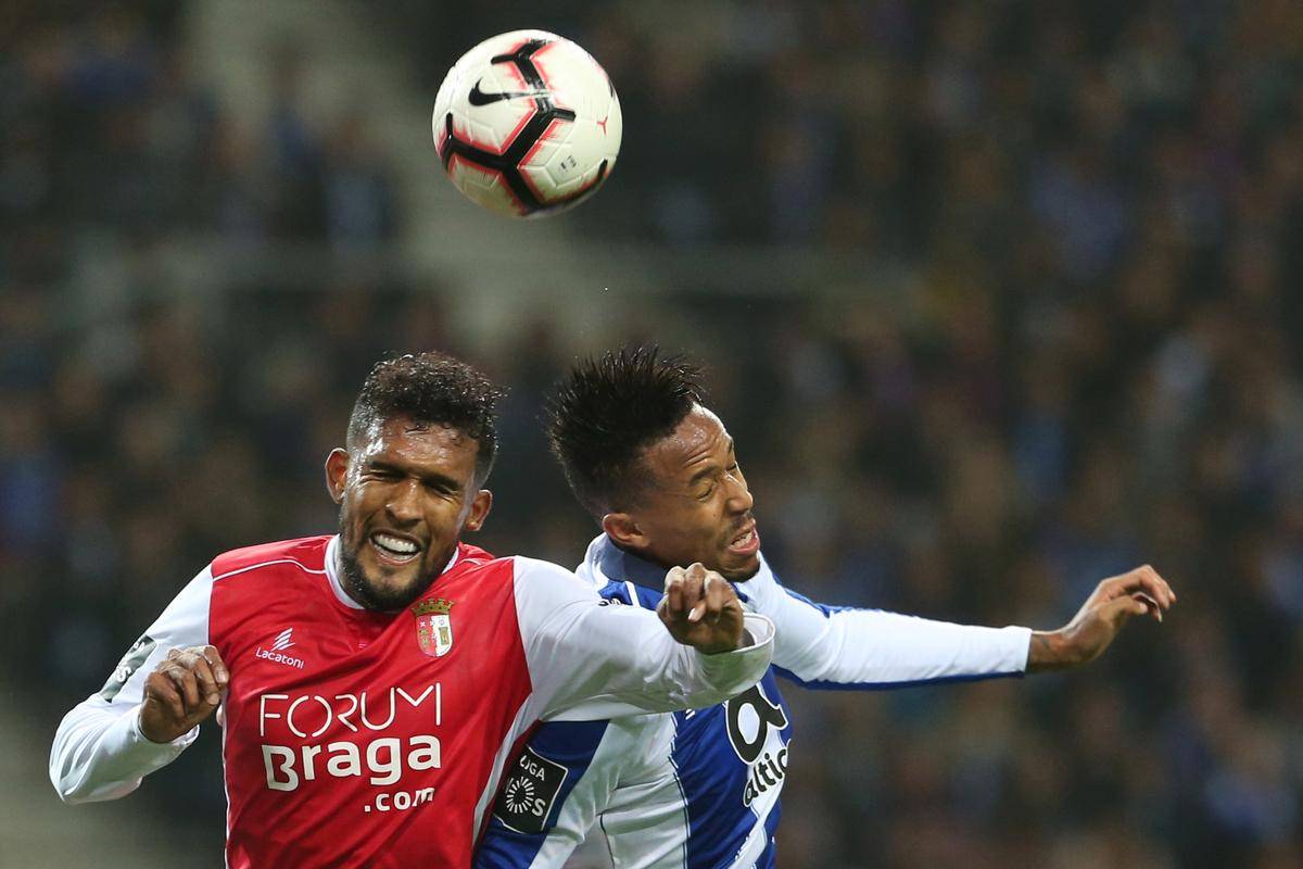 窗口期葡超焦点战；圣安东尼奥马刺回应争议；震撼外界；更衣室氛围转暖(波各黎多激荡免费观看)